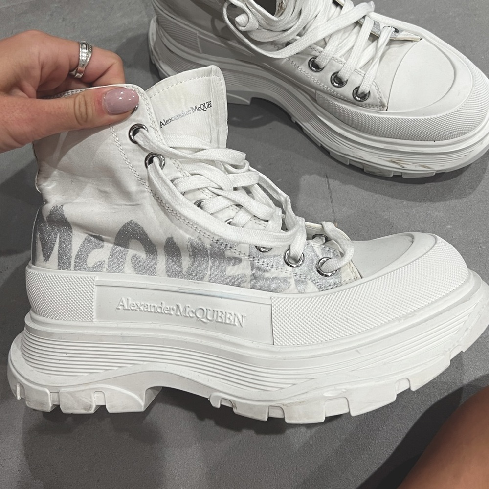 Almost like new McQueen sneakers